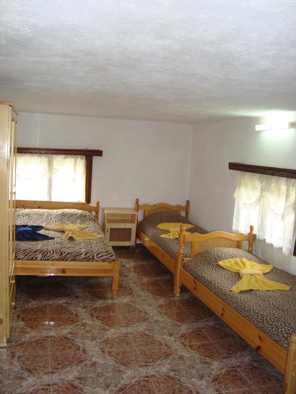 Kuma Lissa Guest House Kozhari Pokój zdjęcie